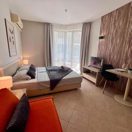 Royal Sun Romantic - 5 Min To The *