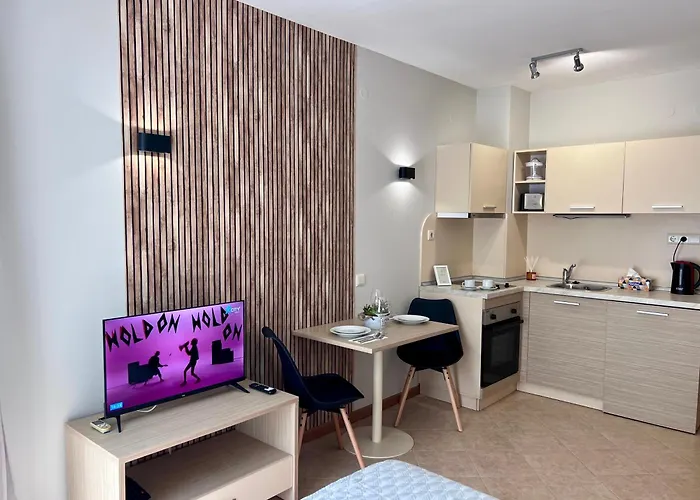 Royal Sun Romantic - 5 Min To The Апартаменты Солнечный берег