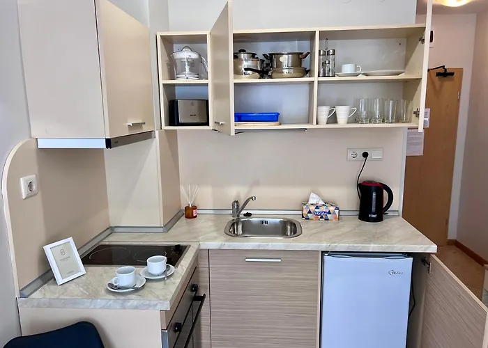 Royal Sun Romantic - 5 Min To The *