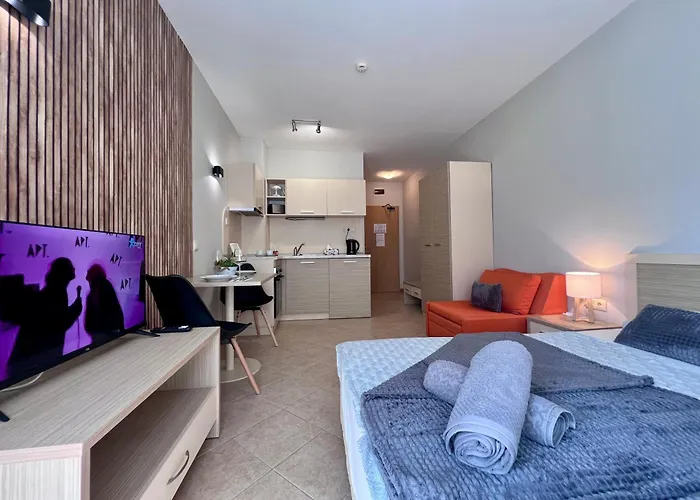 Апартаменты Royal Sun Romantic - 5 Min To The