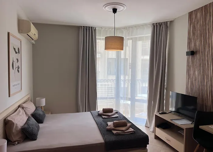 Royal Sun Romantic - 5 Min To The * 阳光海滩